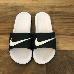 Nike Women’s Sides
